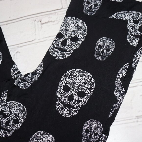 DIVIDED by H&M Size 4 Black and white Skull Leggings - Picture 3 of 5